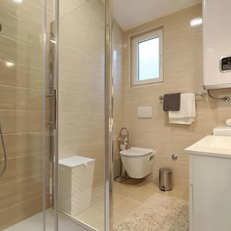 Apartament Lisac
