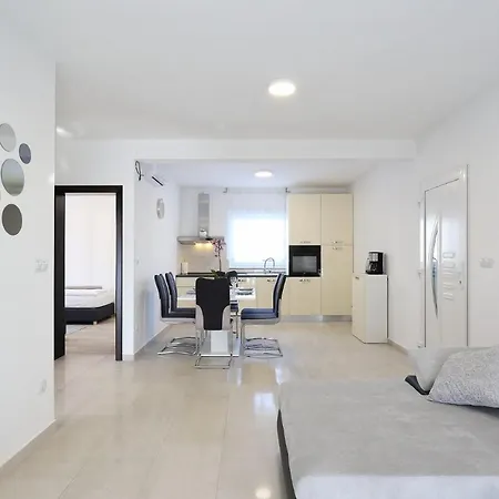 Apartment Lisac