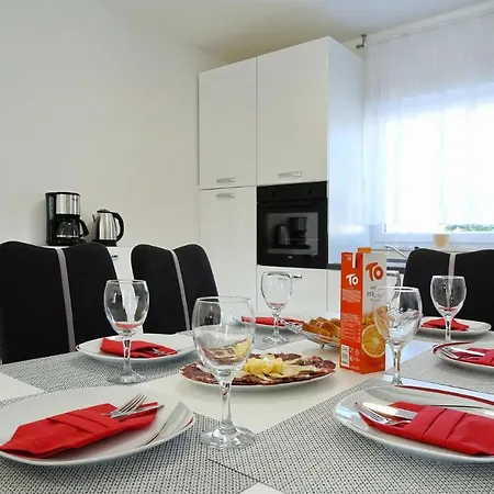 Apartament Lisac