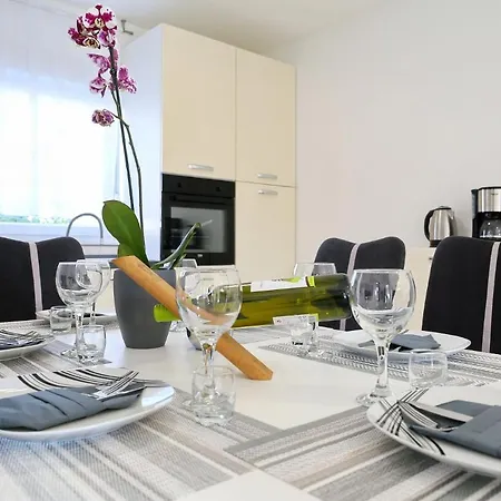 Apartament Lisac *