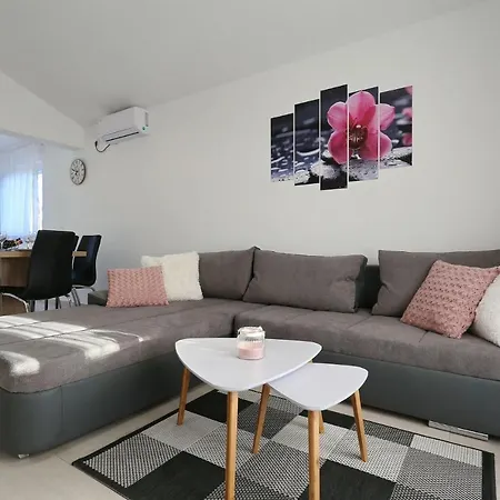 Apartman Lisac