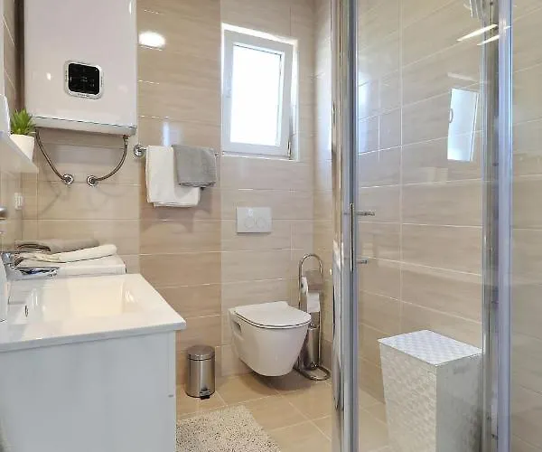 Lisac Apartamento Vir