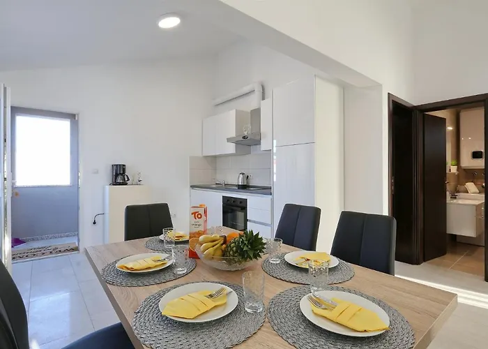 Lisac Apartamento Vir